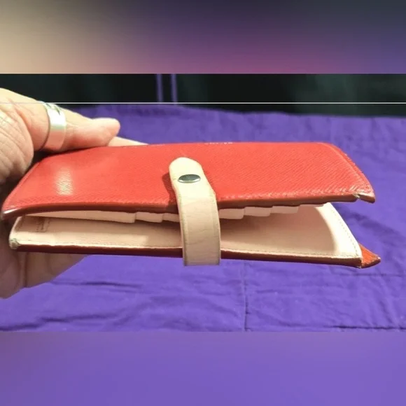 ⭐️Celine Medium Strap Red Leather Bifold Wallet